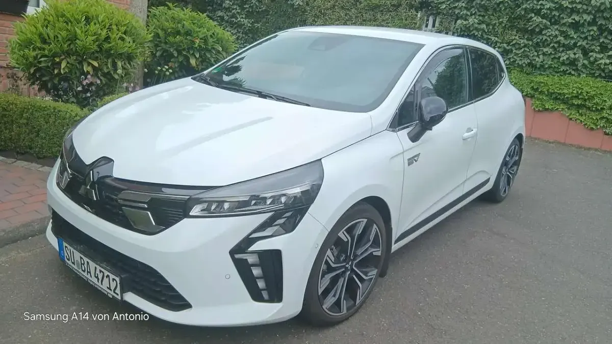 Gebraucht Mitsubishi Colt Top 94 PS (69 kW) 2023 Weiß Kleinwagen