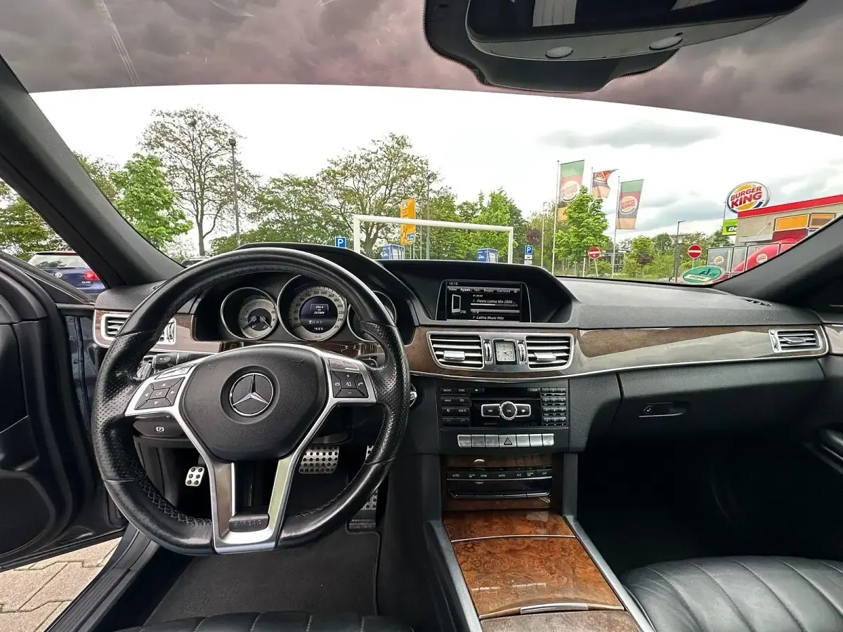 Gebraucht Mercedes E350 258 PS (189 kW) 2014 Grau Limousine