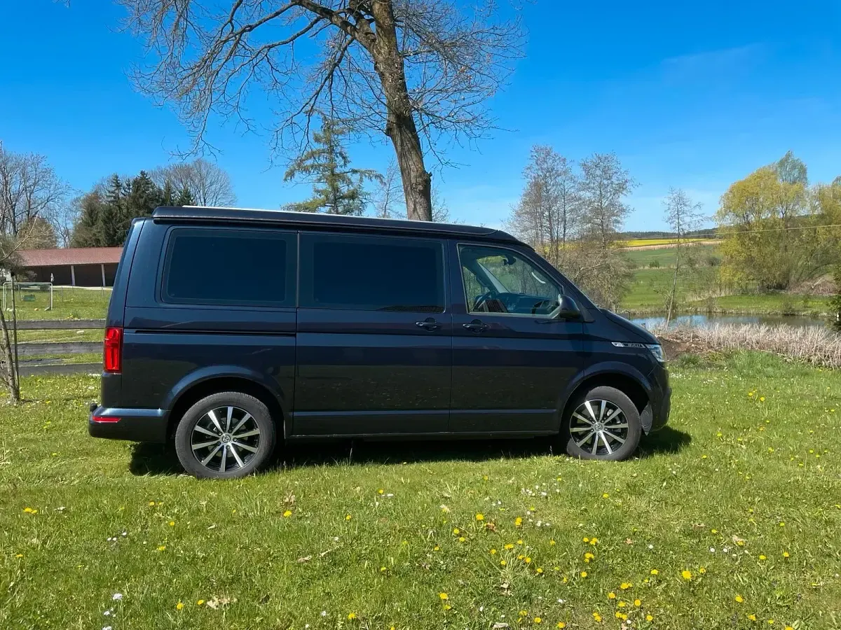 Gebraucht VW California Beach 204 PS (150 kW) 2024 Blau Van
