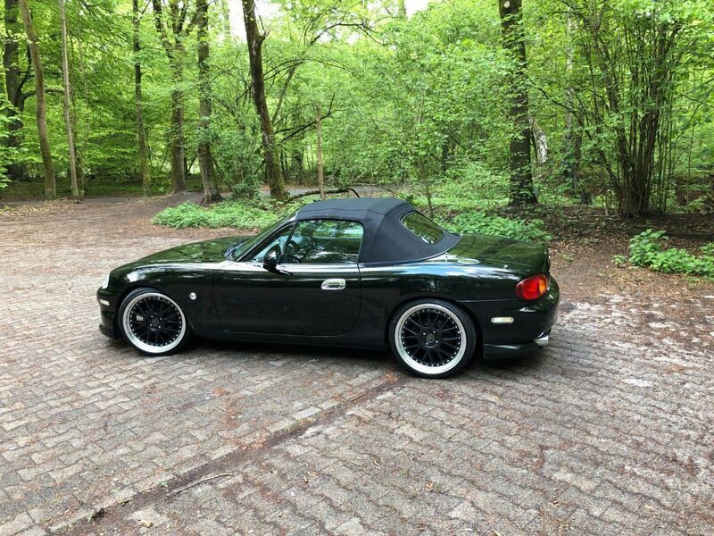 Gebraucht Mazda MX5 140 PS (102 kW) 1999 Schwarz Cabrio