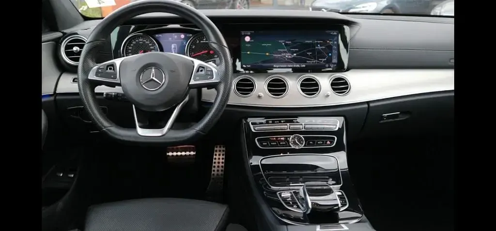 Gebraucht Mercedes E43 AMG AMG 401 PS (294 kW) 2018 Schwarz Limousine