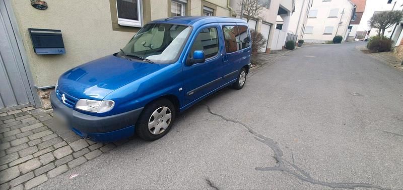 Gebraucht Citroën Berlingo 80 PS (58 kW) 2002 Blau Van / Kleinbus