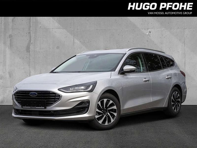Silber Gebraucht 2024 Ford Focus Titanium Kombi | 23.370 € (Superpreis) - Bild 1/4