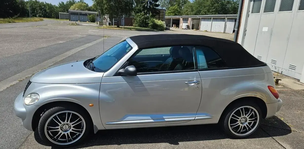 Używany Chrysler PT Cruiser 143 KM (105 kW) 2005 Srebrny Kabriolet