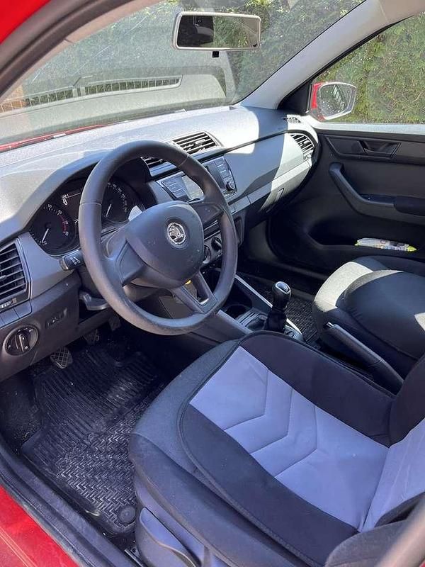 Gebraucht Skoda Fabia Cool Edition 60 PS (44 kW) 2017 Rot Kleinwagen