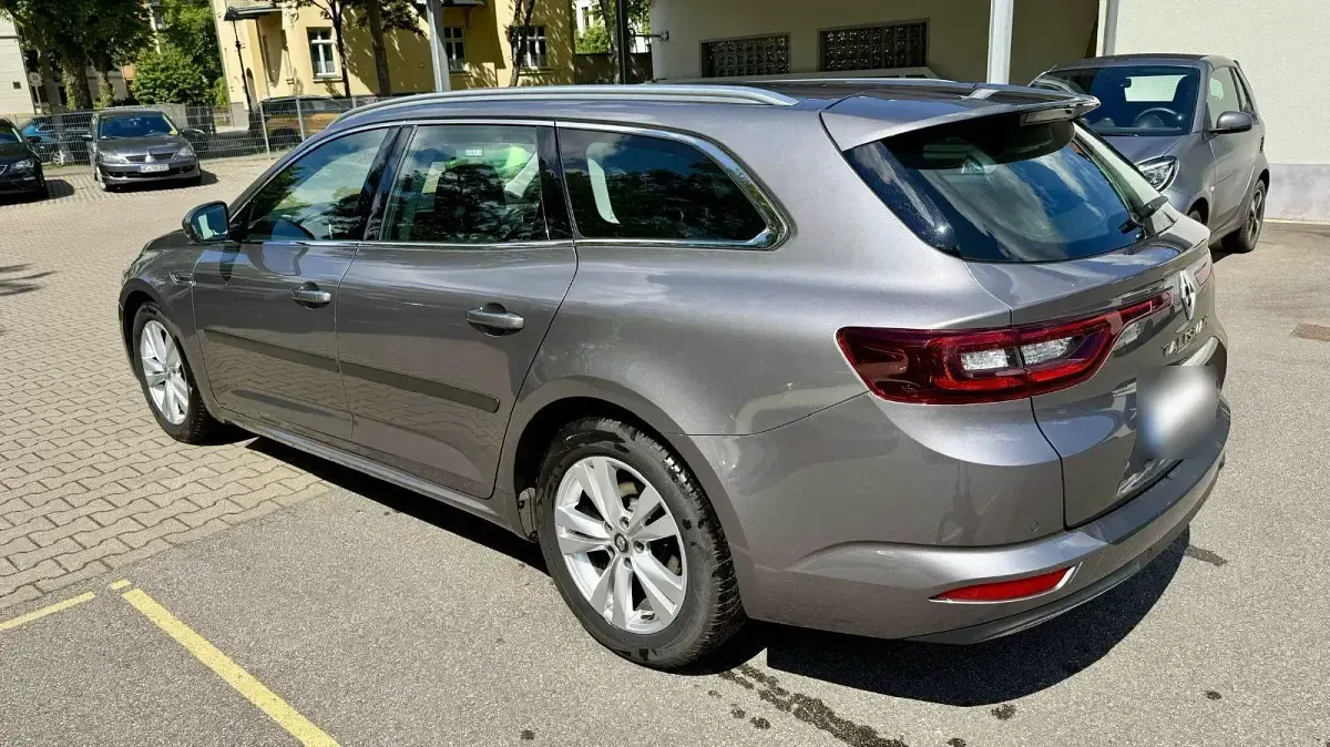 Gebraucht Renault Talisman GrandTour Life 131 PS (96 kW) 2018 Grau Kombi