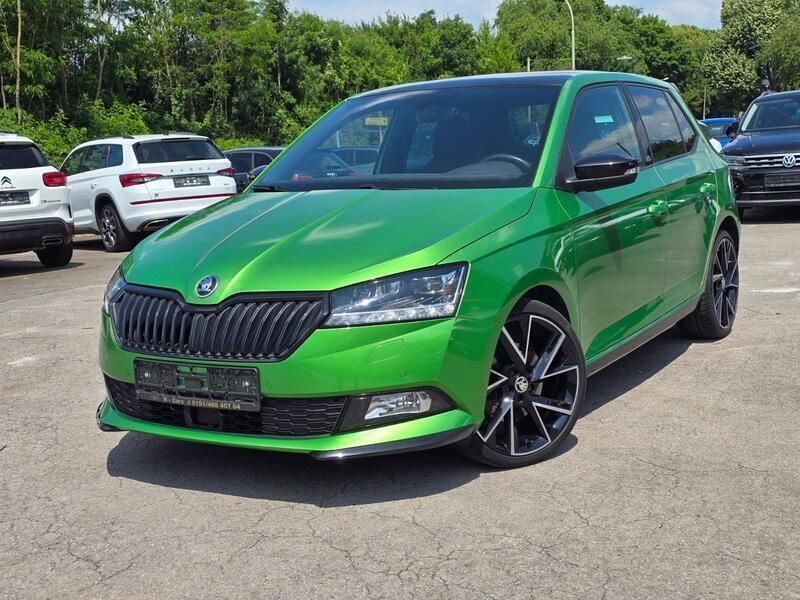 Grün Gebraucht 2020 Skoda Fabia Monte Carlo Kleinwagen | 13.900 € (Fairer Preis) - Bild 1/4