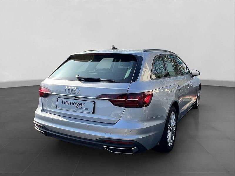 Gebraucht Audi A4 Ambiente 163 PS (119 kW) 2023 Silber Kombi