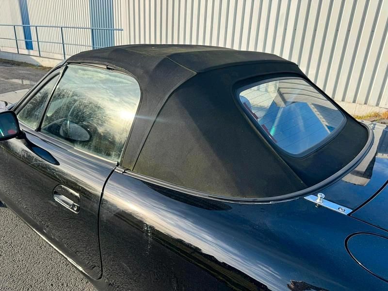 Gebraucht Mazda MX5 110 PS (80 kW) 2004 Schwarz Cabrio