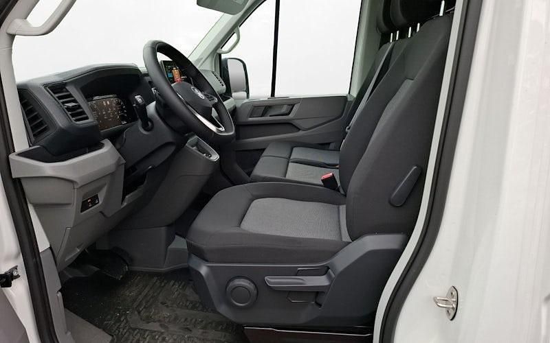 Gebraucht VW Crafter 140 PS (102 kW) 2025 Candyweiß Van