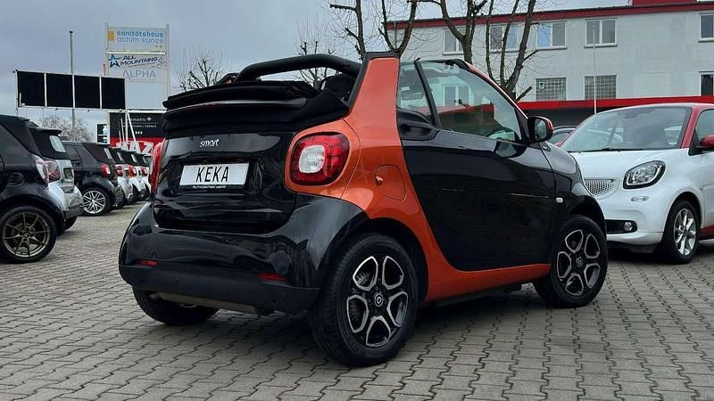 Gebraucht Smart ForTwo Cabrio 90 PS (66 kW) 2018 Deep black & lava orange Cabrio