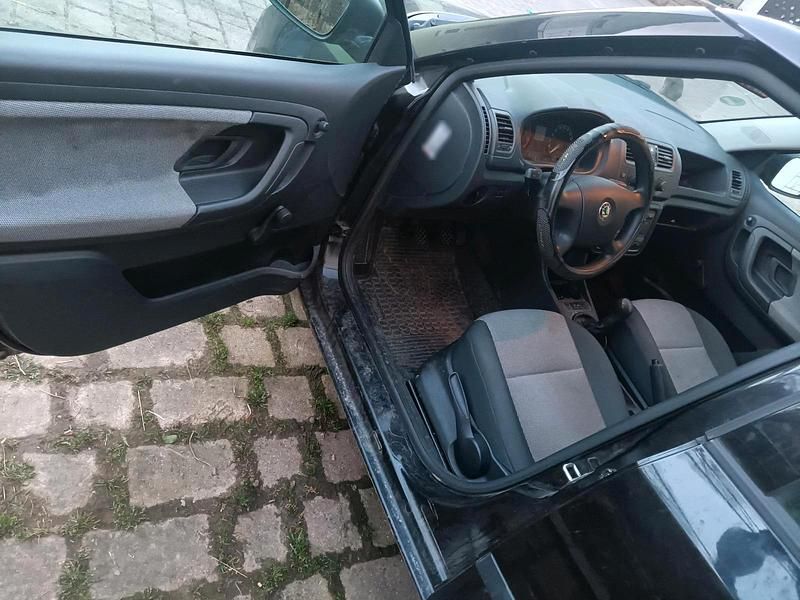 Gebraucht Skoda Fabia 70 PS (51 kW) 2008 Schwarz Kleinwagen