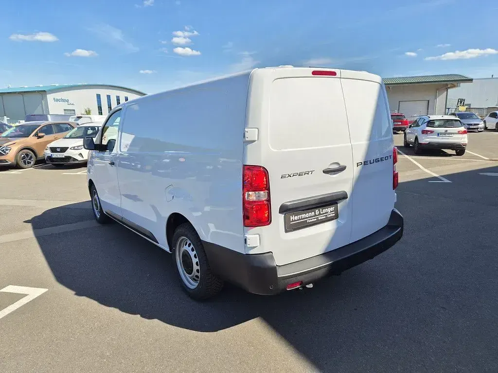 Gebraucht Peugeot Expert 150 PS (110 kW) 2026 Weiß Van