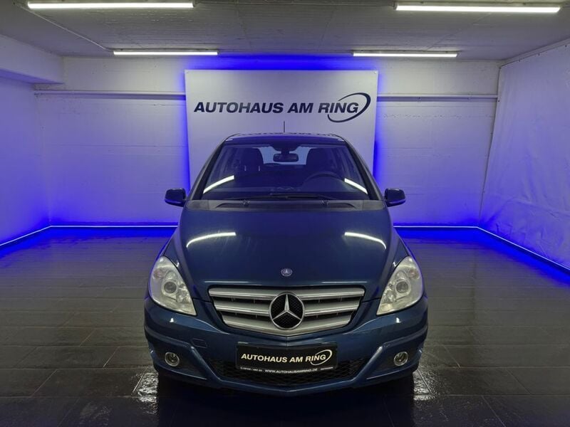 Blau Gebraucht 2008 Mercedes B170 Van / Kleinbus | 3.999 € (Guter Preis) - Bild 1/4