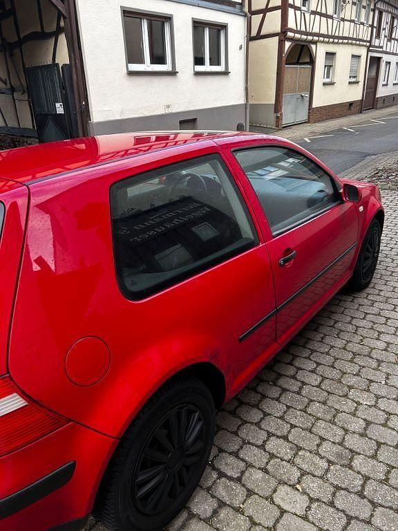 Gebraucht VW Golf IV 75 PS (55 kW) 2002 Rot Limousine