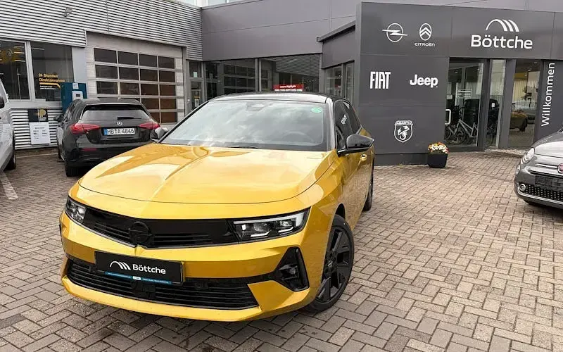 Nowe Opel Astra 114 kW (156 KM) 2026 Żółty Sedan/Limuzyna