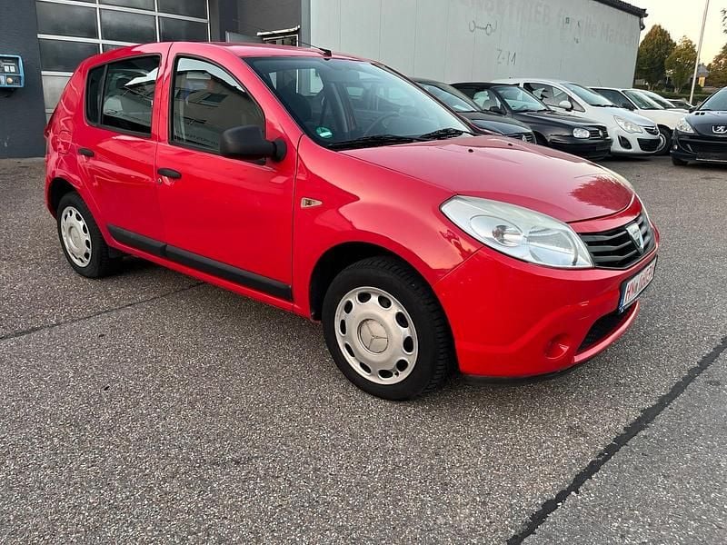 Rot Gebraucht 2009 Dacia Sandero Kleinwagen | 1.999 € (Fairer Preis) - Bild 1/4