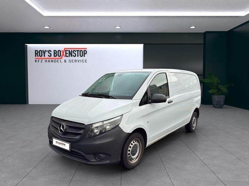 Weiß Gebraucht 2019 Mercedes Vito Van / Kleinbus | 15.890 € (Superpreis) - Bild 1/4