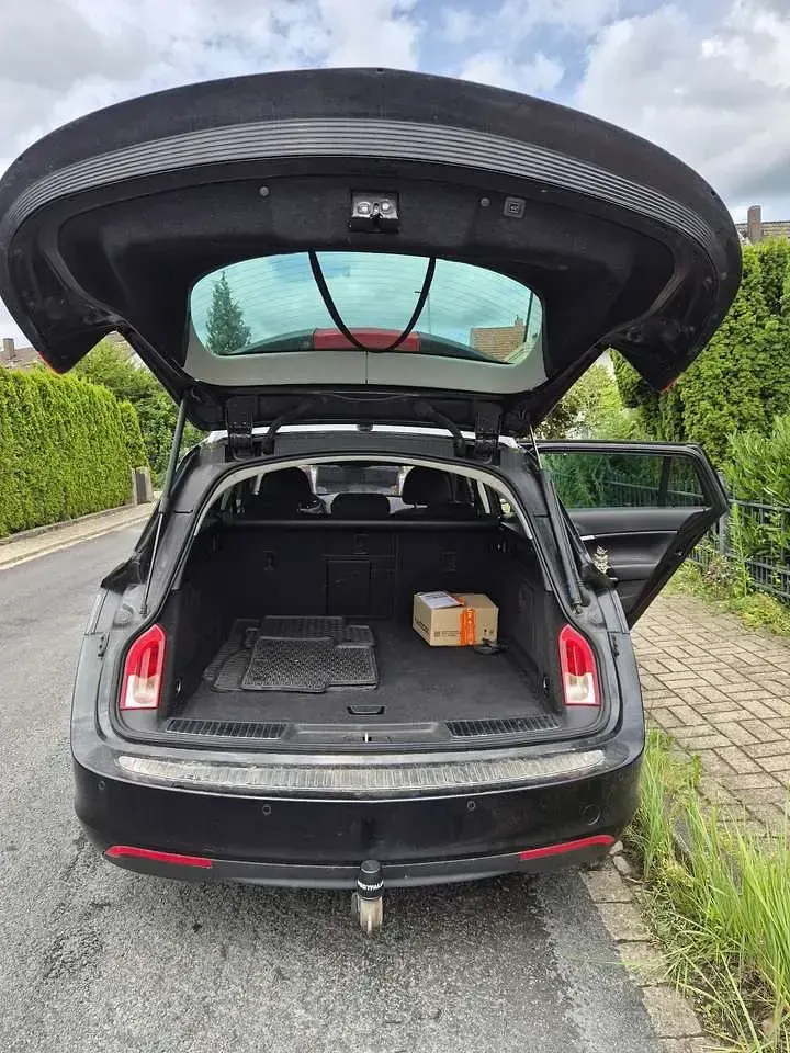 Gebraucht Opel Insignia 160 PS (117 kW) 2011 Schwarz Kombi