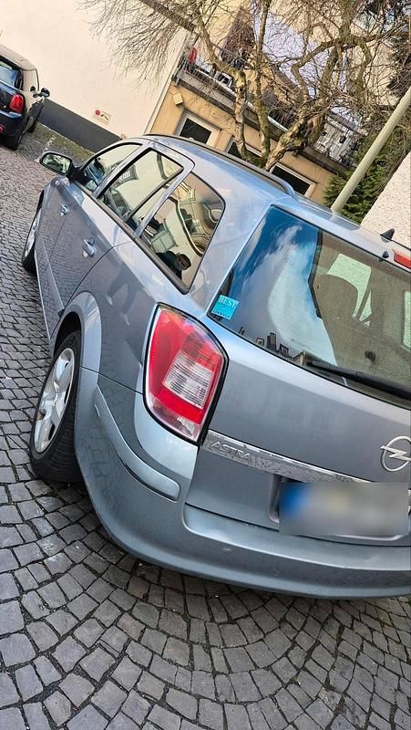 Gebraucht Opel Astra 125 PS (91 kW) 2007 Silber Kombi