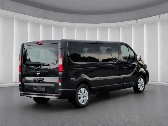 Gebraucht Nissan Primastar Tekna 150 PS (110 kW) 2025 Schwarz Van / Kleinbus