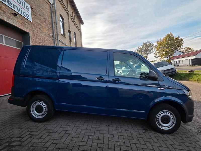 Gebraucht VW T6 150 PS (110 kW) 2018 Blau Van