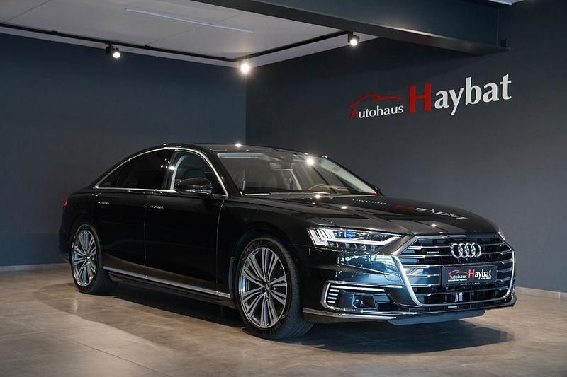 Grau Gebraucht 2020 Audi A8 Sport Limousine | 59.950 € (Teuer) - Bild 1/4