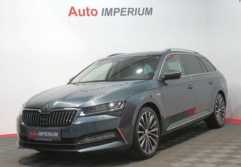 Grau Gebraucht 2020 Skoda Superb LAURIN & KLEMENT Kombi | 30.990 € (Fairer Preis) - Bild 1/4
