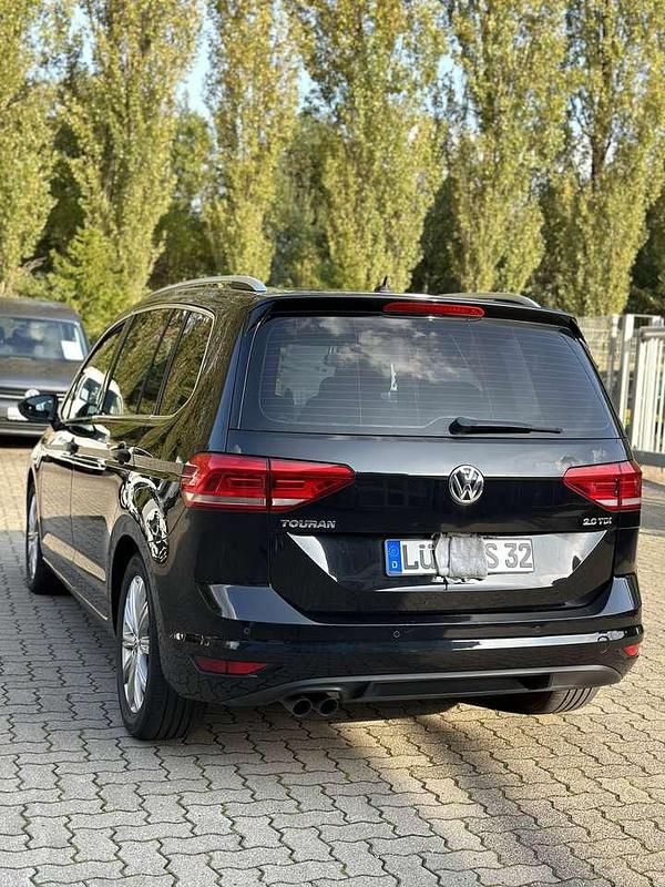 Schwarz Gebraucht 2015 VW Touran Highline Van / Kleinbus | 10.500 € (Fairer Preis) - Bild 1/4