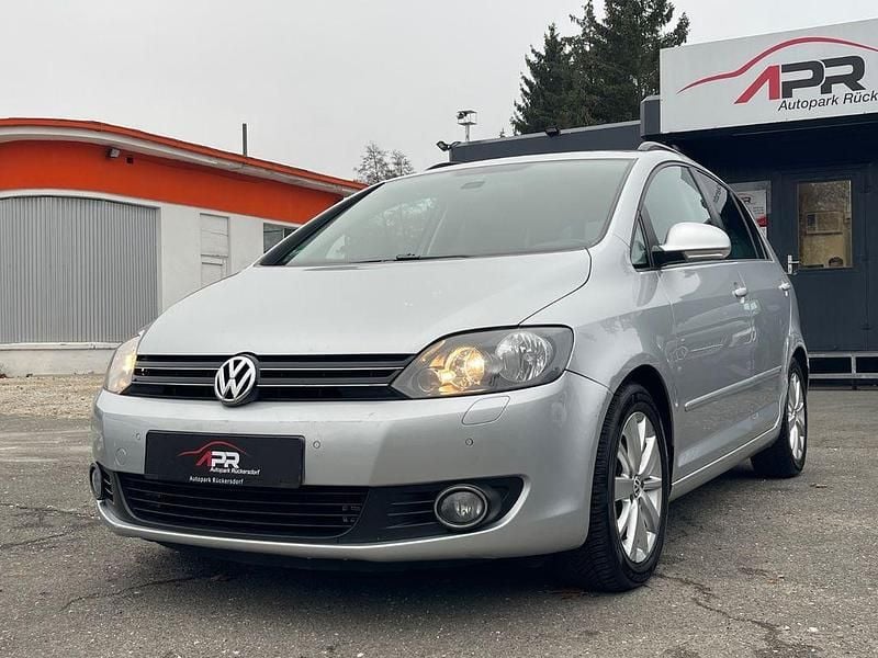 Silber Gebraucht 2011 VW Golf Comfortline Limousine | 4.999 € (Guter Preis) - Bild 1/4
