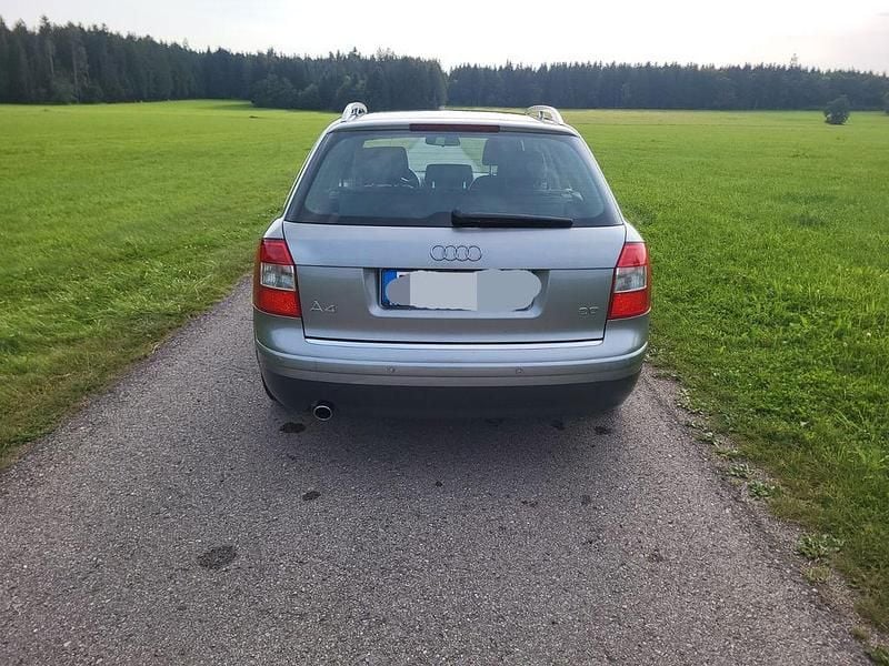 Gebraucht Audi A4 131 PS (96 kW) 2002 Grau Kombi