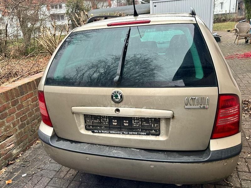 Gebraucht Skoda Octavia 102 PS (75 kW) 2004 Gold Kombi