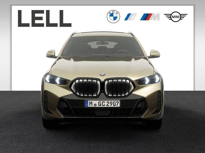 Neu BMW X6 M Sport 352 PS (258 kW) 2026 Grau SUV