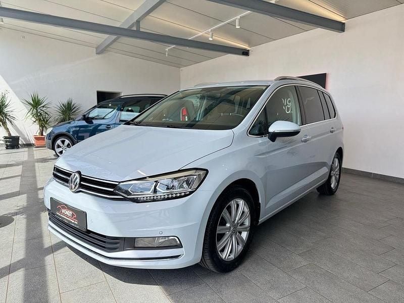 Gebraucht VW Touran Highline 150 PS (110 kW) 2018 Weiß Van / Kleinbus