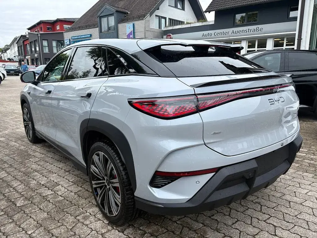 Neu BYD Sealion 7 Design 389 kW (530 PS) 2026 Grau SUV