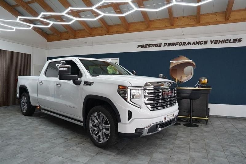 Neu GMC Sierra 305 PS (224 kW) 2025 Weiß Abholung