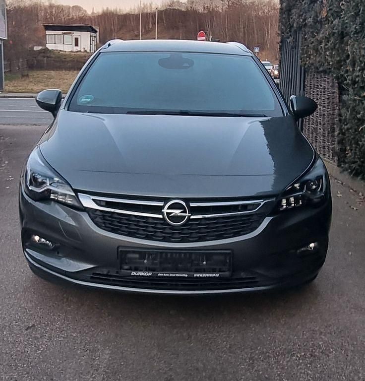 Gebraucht Opel Astra Innovation 110 PS (80 kW) 2018 Grau Kombi
