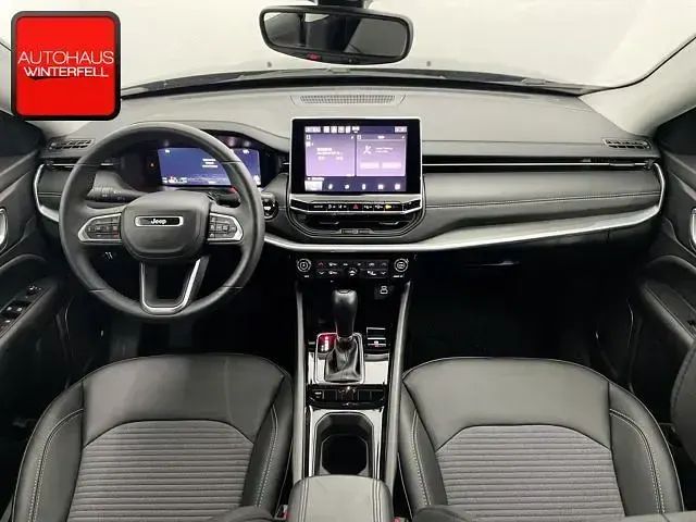 Gebraucht Jeep Compass Altitude 131 PS (96 kW) 2024 Schwarz SUV