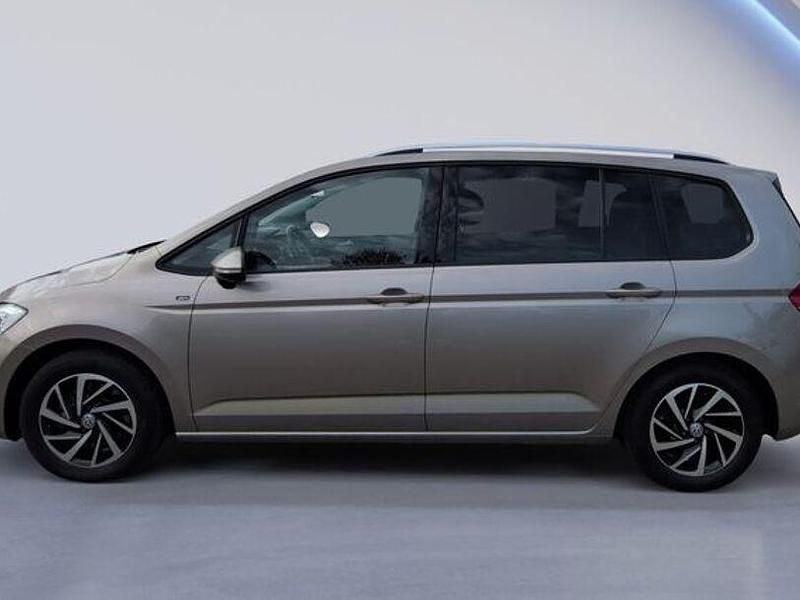 Gebraucht VW Touran Join 150 PS (110 kW) 2018 Titanium beige metallic Van / Kleinbus