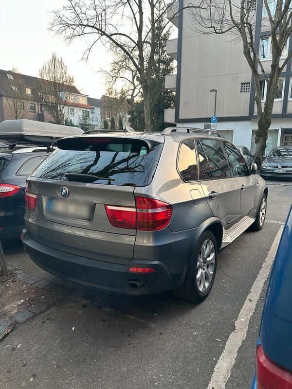 Grau Gebraucht 2009 BMW X5 SUV | 7.999 € (Superpreis) - Bild 1/4