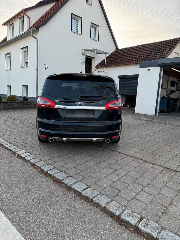 Second-hand Ford S-MAX S 200 CP (147 kW) 2014 Negru Monovolum