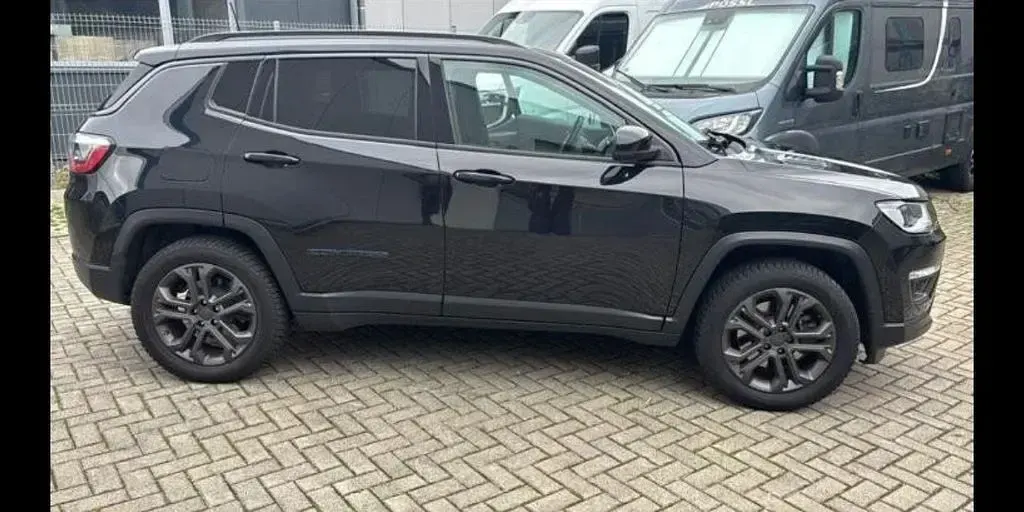 Gebraucht Jeep Compass 241 PS (177 kW) 2021 Schwarz SUV