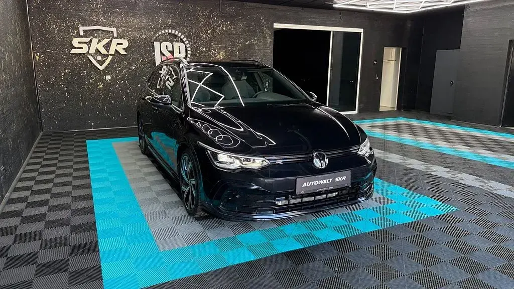 Gebraucht VW Golf VIII R-line 150 PS (110 kW) 2022 Schwarz Kombi