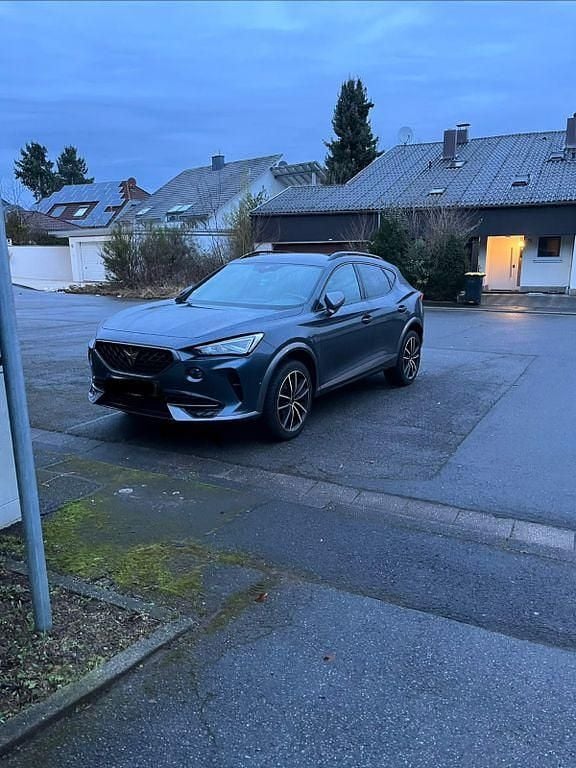 Grau Gebraucht 2023 Cupra Formentor SUV | 28.600 € (Fairer Preis) - Bild 1/4