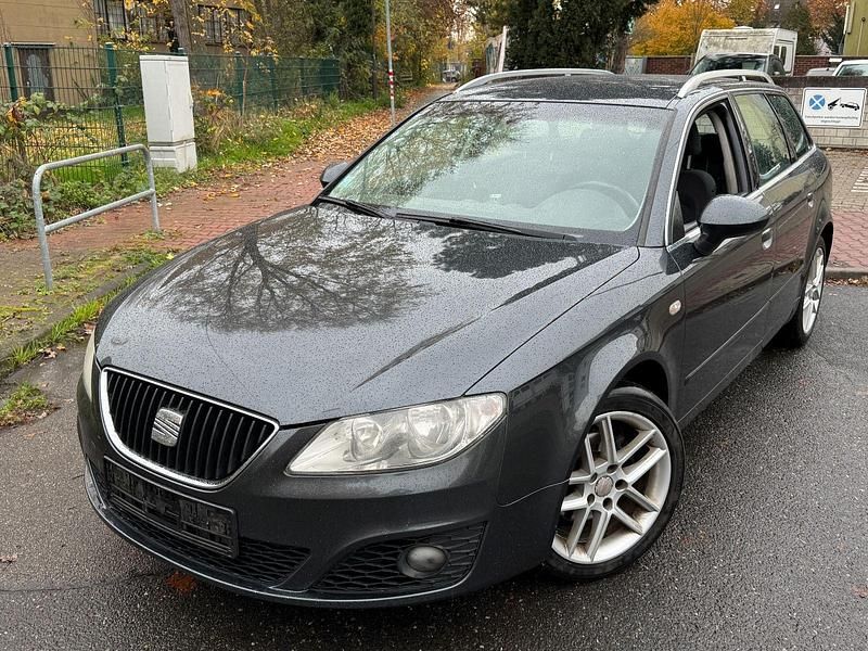 Grau Gebraucht 2011 Seat Exeo Style Kombi | 2.799 € (Fairer Preis) - Bild 1/4