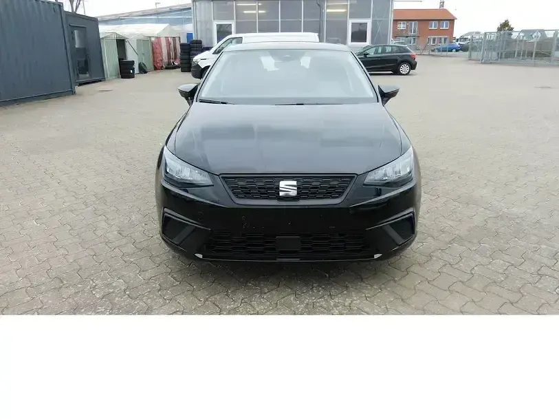 Gebraucht Seat Ibiza Style 95 PS (69 kW) 2023 Mitternachtsschwarz y9t Kleinwagen
