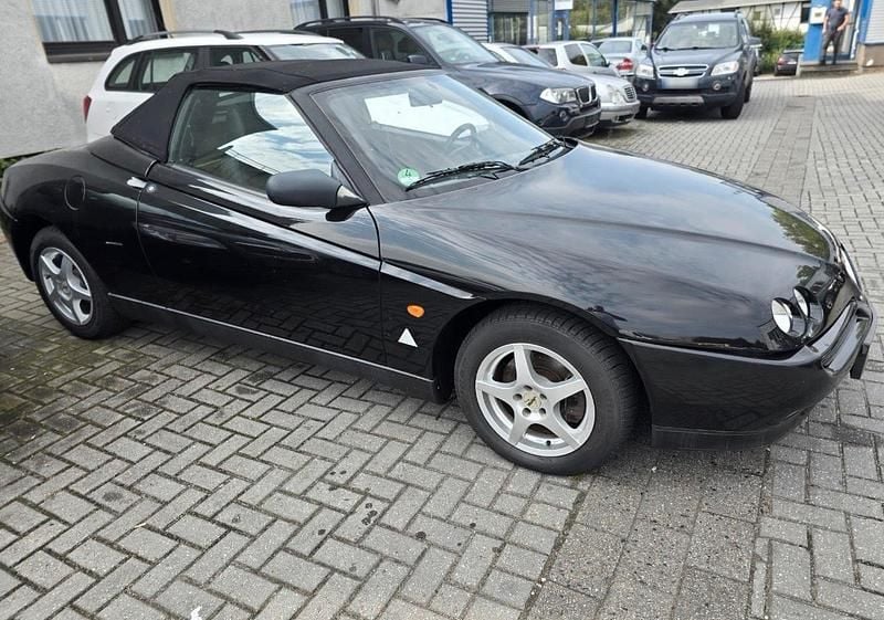 Gebraucht Alfa Romeo Spider 150 PS (110 kW) 1997 Schwarz Cabrio