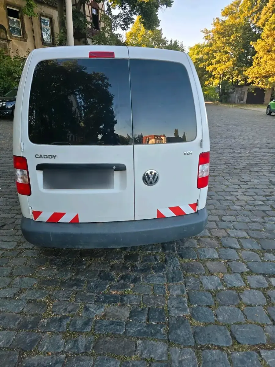 Gebraucht VW Caddy 105 PS (77 kW) 2010 Weiß Van / Kleinbus