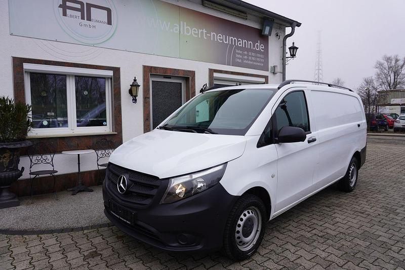 Weiß Gebraucht 2018 Mercedes Vito Van | 17.900 € (Superpreis) - Bild 1/4