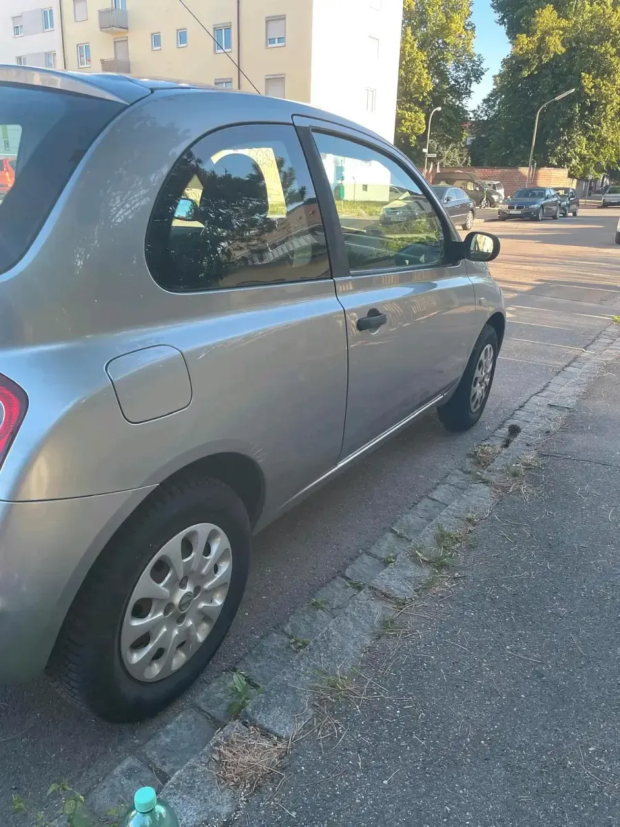 Gebraucht Nissan Micra 75 PS (55 kW) 2009 Silber Kleinwagen